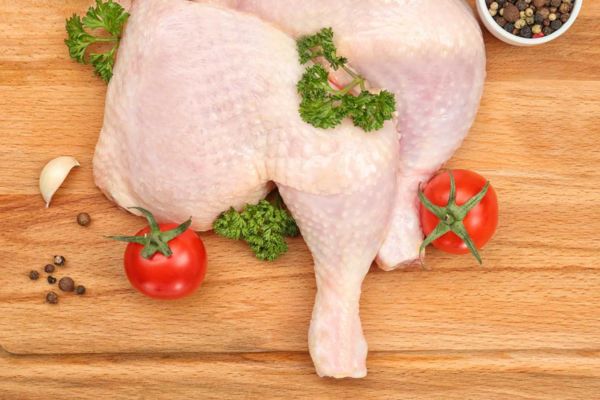 poulet qui sent fort mais pas périmé