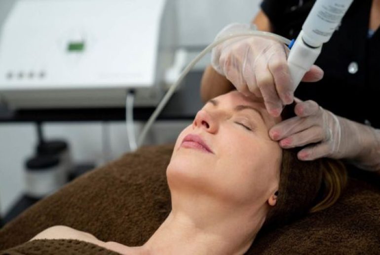 Étiquette cosmétique et peau sensible