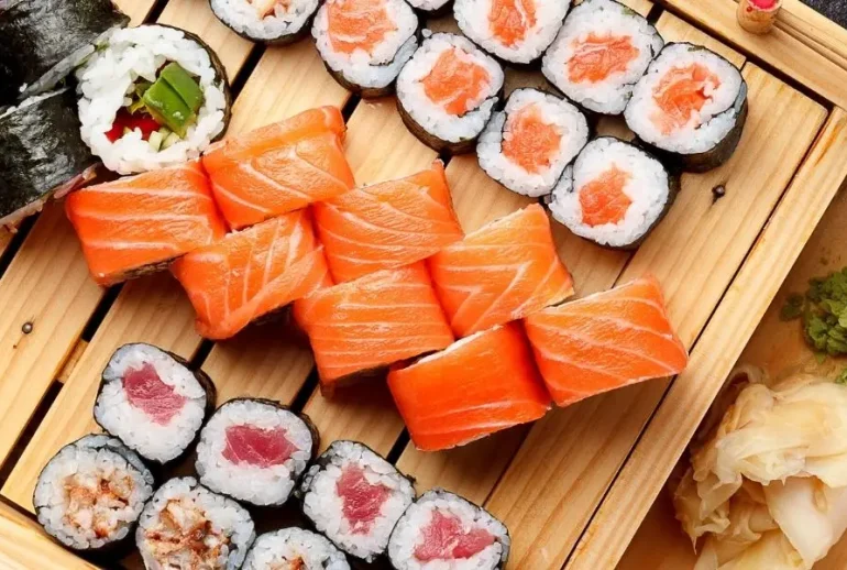 Sushi_e8ad8662-5ee5-4a3a-abd5-04d86fbcae60_1024x1024