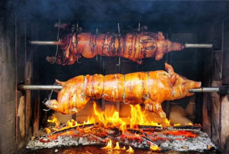 cochon de lait à la broche